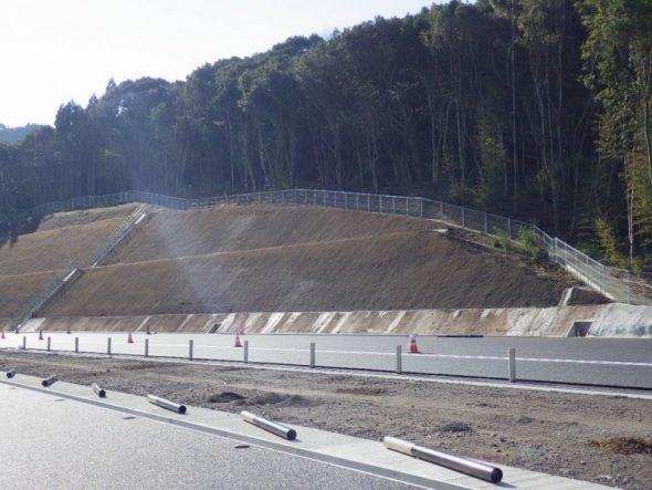 鹿児島３号川内隈之城道路法面工事